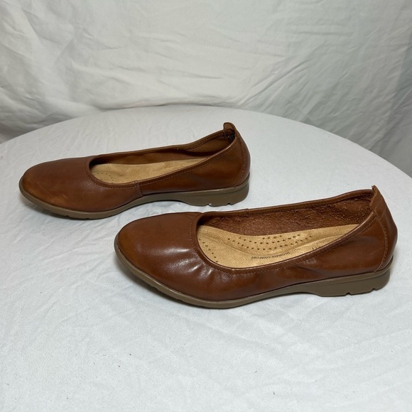 Clarks Women's Jenette Ease Ballet Flats - Dark Tan Leather - Size 6.5 - Picture 6 of 7